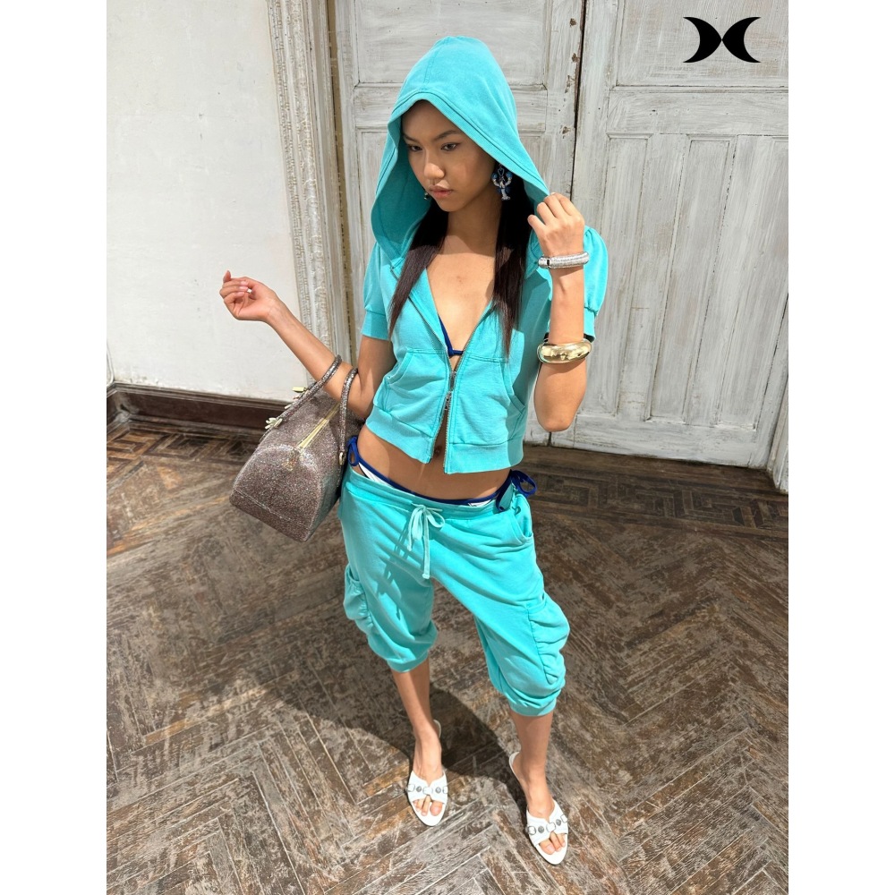 Women Fashion Style - American street spice girl style short-sleeved