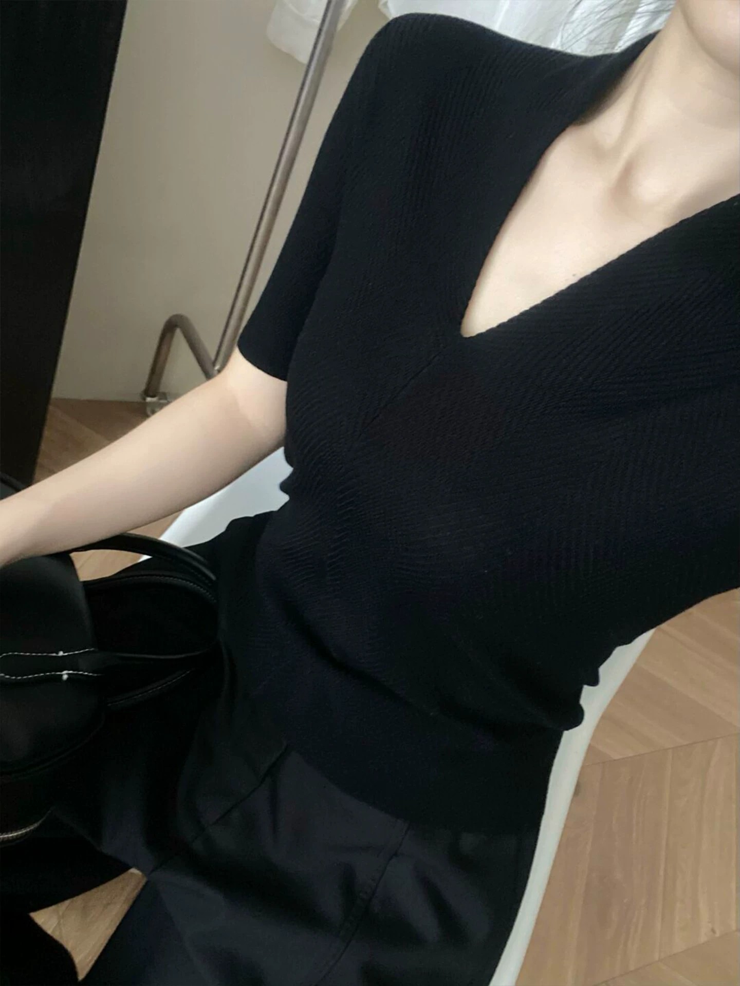 Light Luxury High-End White V- - Women Fashion Style review and price